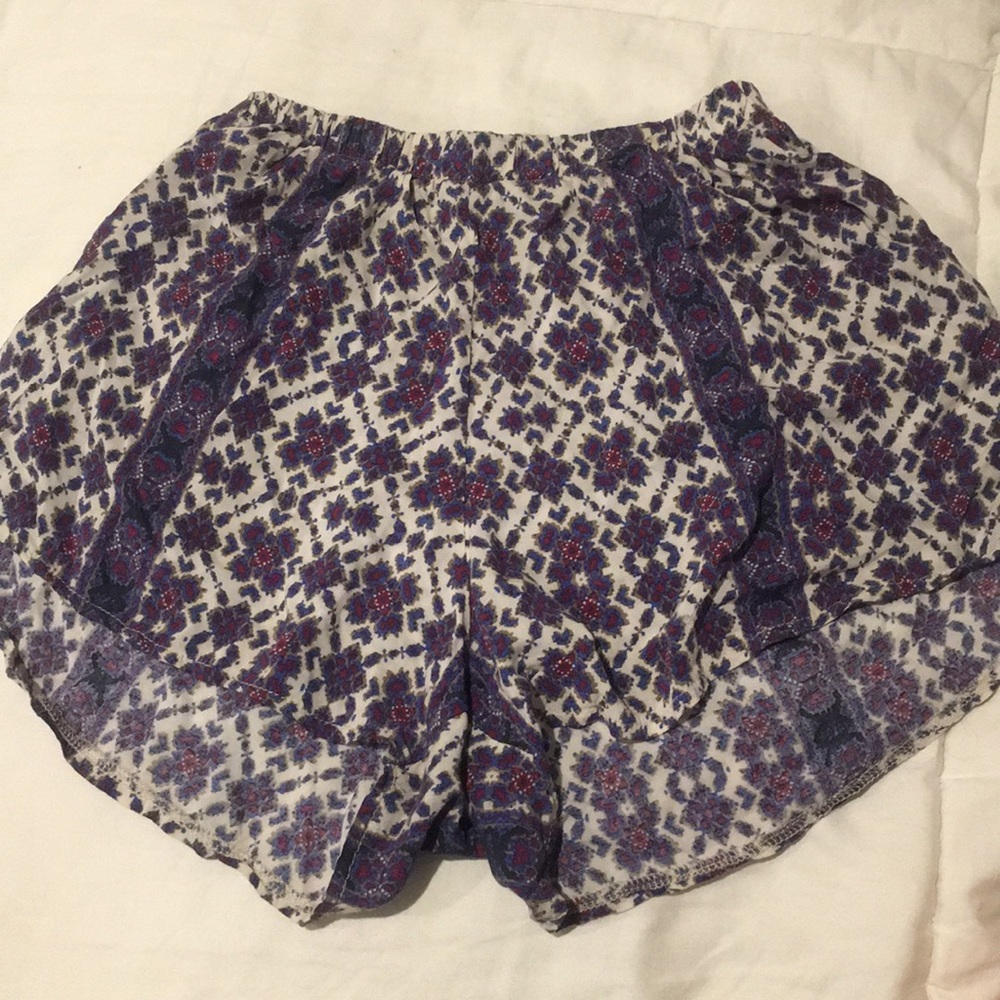 Brandy Melville flowy printed shorts